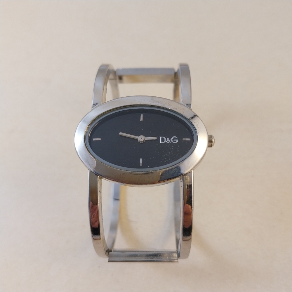 D&G Black and Silver Oval Timepiece